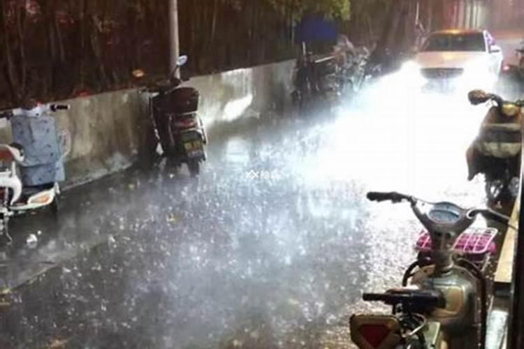 怀孕了老梦到下大雨  百度宝宝知道