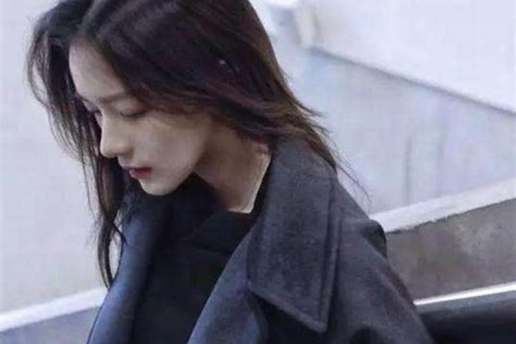 为什么道士给化的符折成正方形