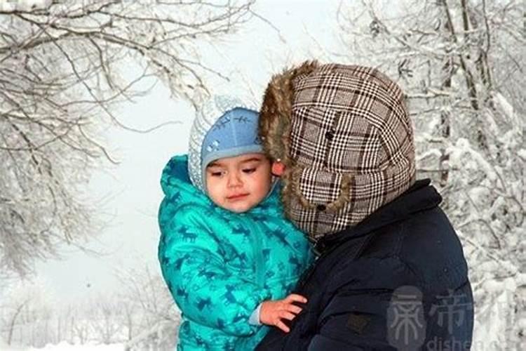 为什么梦见去世的爷爷奶奶一起,梦里却不和我说话了