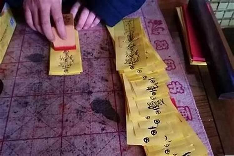1983年大海水命缺什么 属猪走大运的年份？