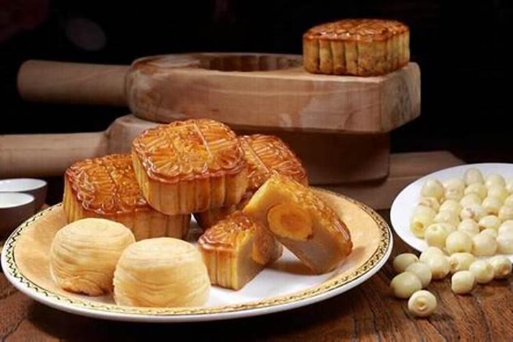 ...八月十五？为什么到八月十五月亮才会圆？干嘛吃月饼啊？