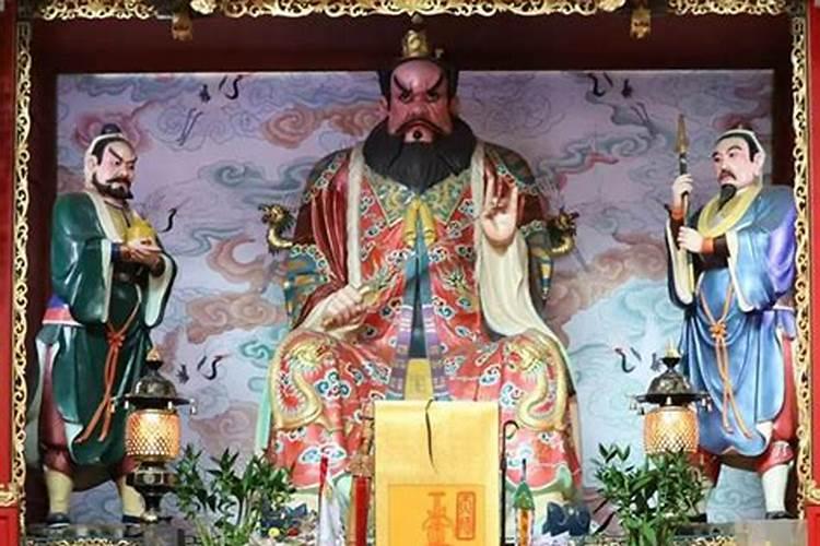 梦到和死人拉手是什么意思