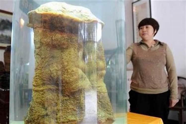 算命说的结婚。是指办结婚证还是指办席？