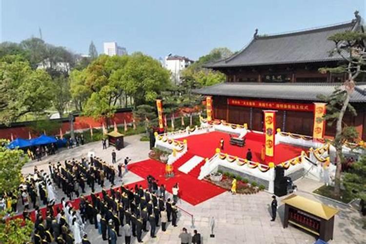 结合生辰八字选手机号码组合号码吉凶推荐？