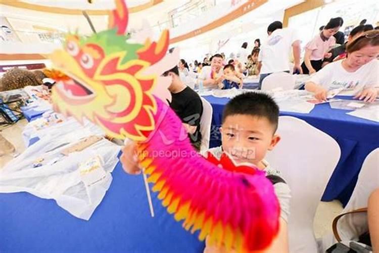 怀孕期间梦见自己生女儿预示什么 怀孕的人梦见生女儿