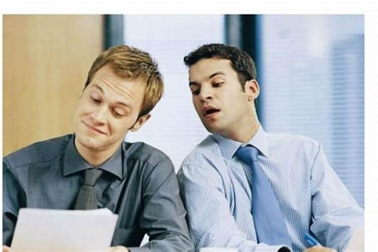 梦见前女友跟最好的朋友在一起了,好伤心…这怎么解梦？