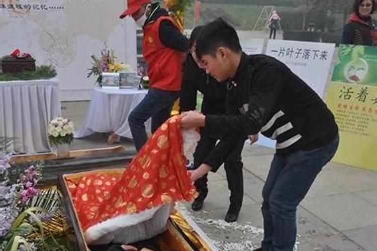 文昌塔摆放在客厅可以吗