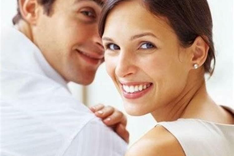 梦见自己爱的男人和老婆在一起的预兆