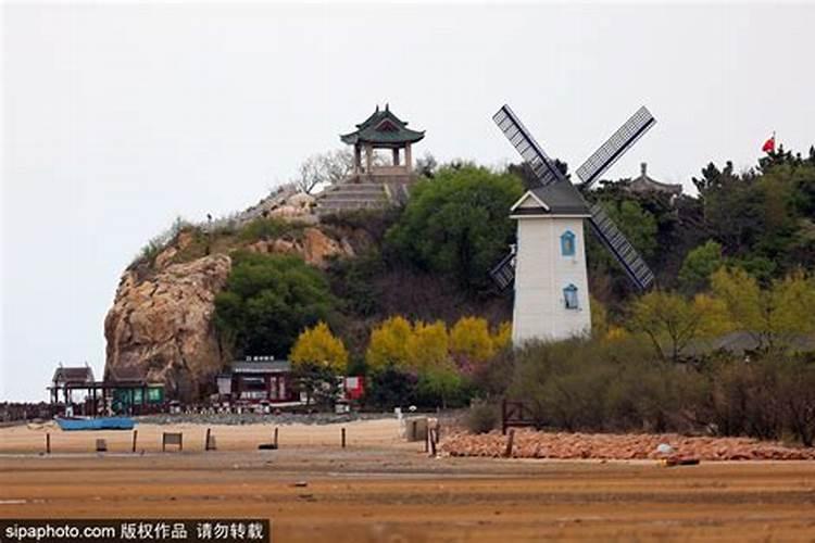 唐山人到秦皇岛海边旅游,去哪儿比较好玩点？