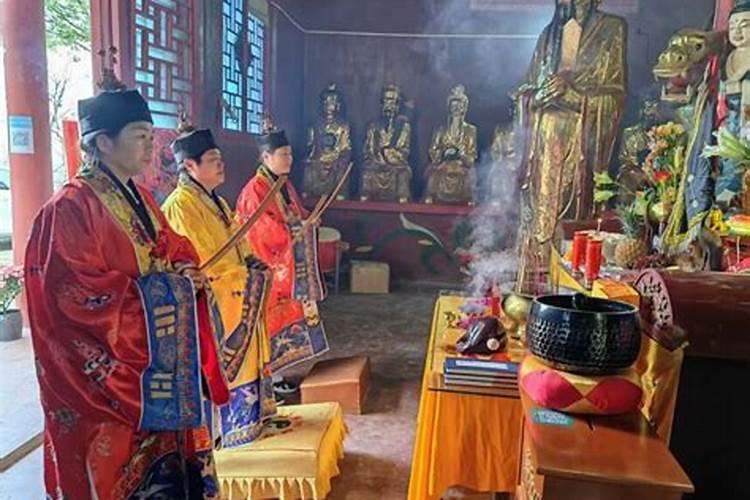 中元节纪念的诗句
