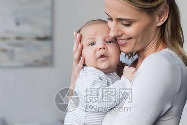 梦见去世的姥姥对我笑的预兆