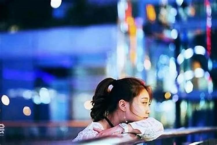 65年属蛇女几月出生能好点,1965年属蛇的女人命运如何