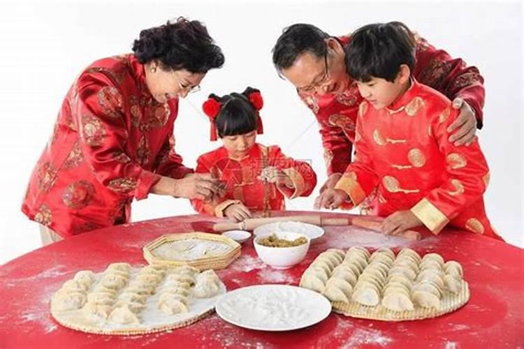正月初一是什么节日吃什么东西