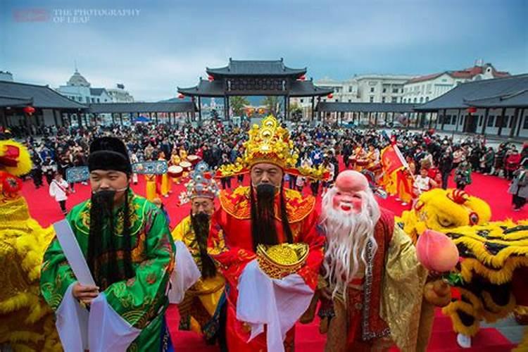 春节旅游哪里年味浓(过年时旅游哪些地方年味比较浓)