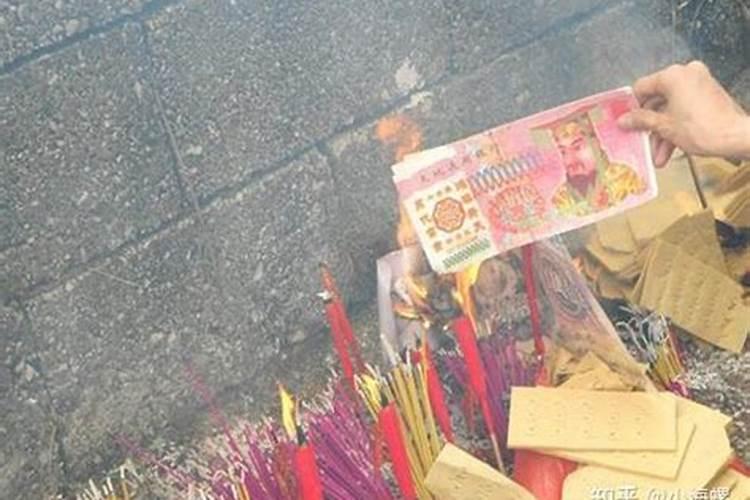 清明节可以在家里烧纸吗在外地烧纸钱有何讲究