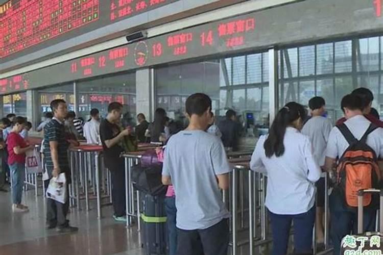 2025年元宵节出生的宝宝起名 寓指宝宝名利双收