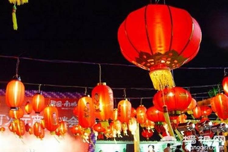 (急)鸟巢的夜景到几点呢