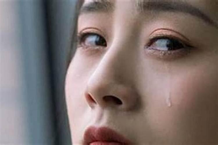 梦见叔叔死自己伤心哭泣的预兆