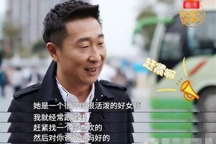 昨晚梦到好多人在我家吃饭,什么意思啊!