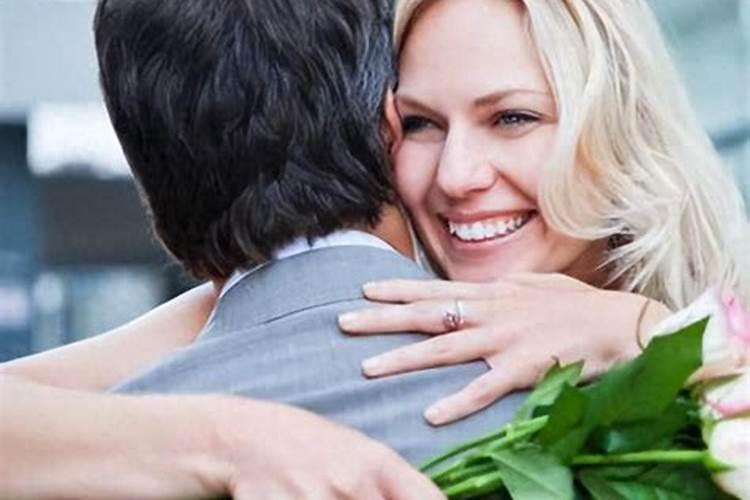 梦见离婚多年的前妻是什么意思