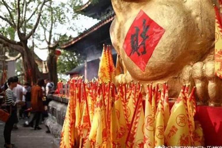 属狗 哪个月份生
