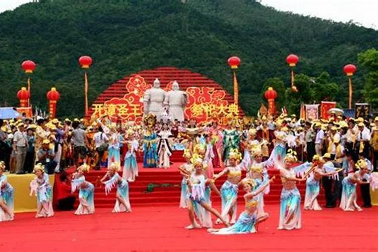 梦见清明上坟祭祖是什么意思