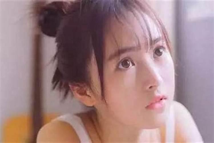 大年初一给财神摆什么供品好 大年初一接财神需要准备什么贡品