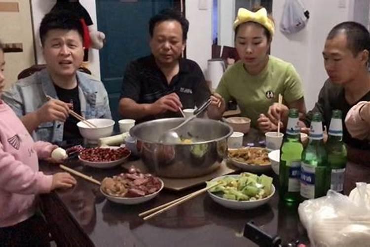 梦见爸妈半夜来我家的预兆