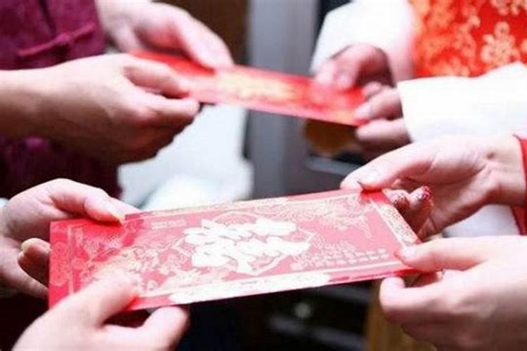 梦见自己老公与别的女人亲热的预兆