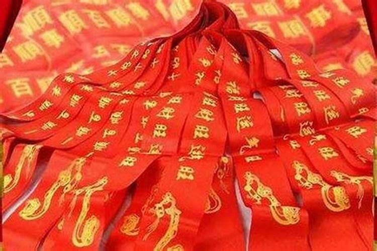 面相学中的这两本书中哪一本更精粹更易懂呢？