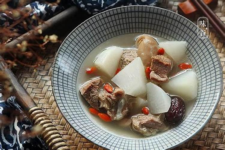 在一些风俗里立冬应该吃什么食物？