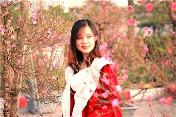 梦到跟同学结婚了是什么意思,梦到和多年不联系的同学结婚