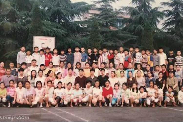 梦见老公与他女同学在一起