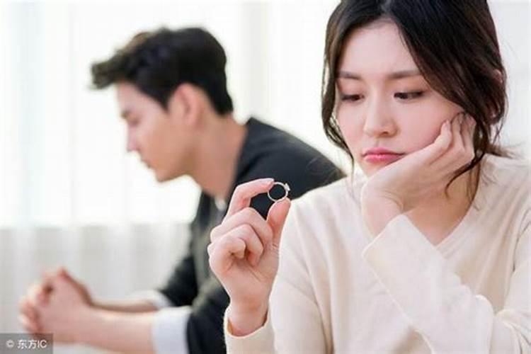 梦见和前夫在一起说话,梦见离婚的前夫好不好