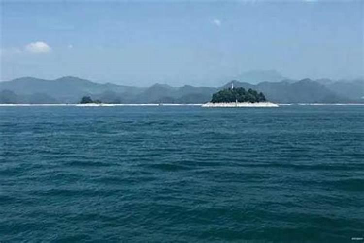 八字里没有财库能富,八字没有库不能富吗