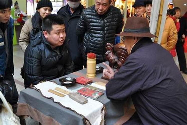 算命的说我这两年烂桃花多,没有正缘,,则么可以化解？求大师解