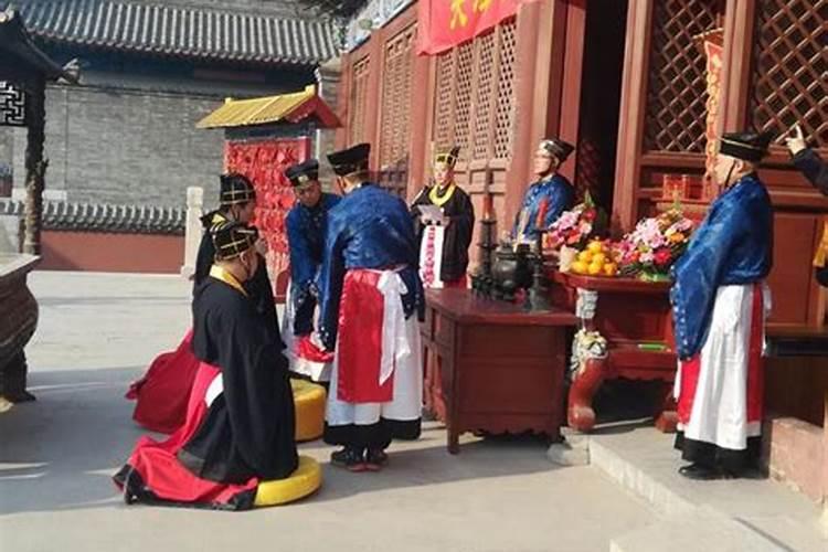 女人梦见儿子死了大哭