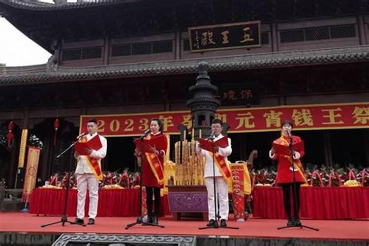 女人堕胎能不能去拜佛