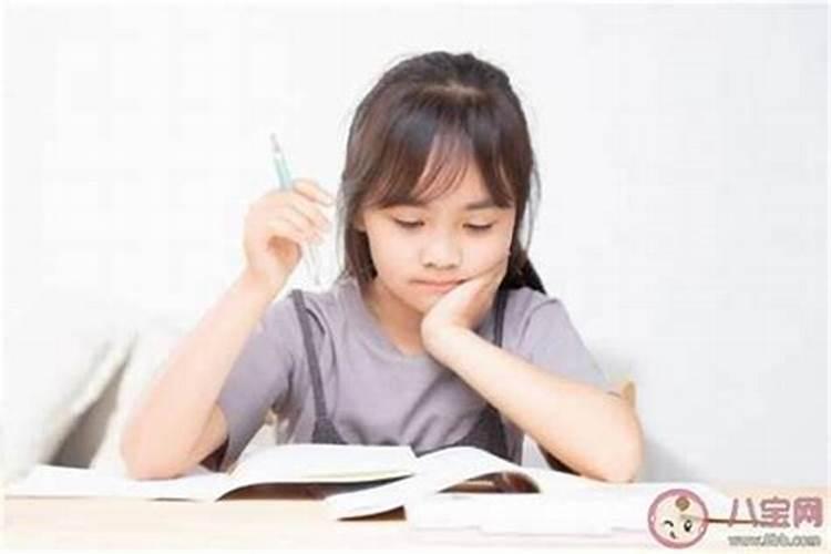 81年鸡犯太岁戴什么最旺