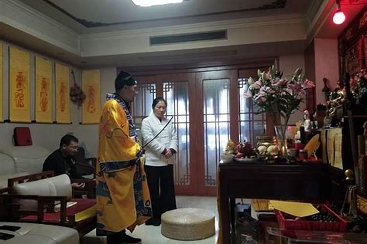 梦见满山遍野开满很多漂亮的花