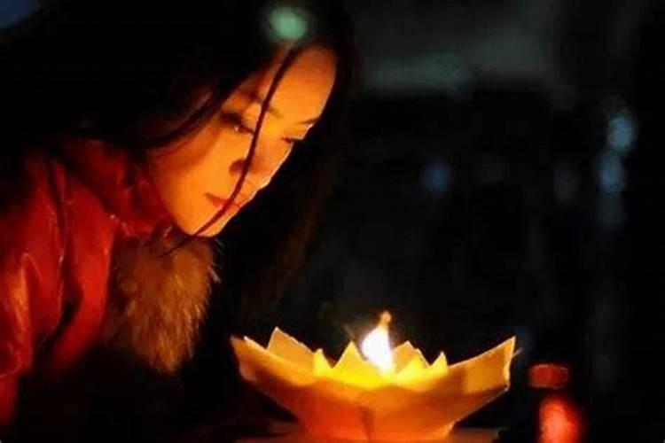 母亲亡故已有四年,中阴身已过,祈福有什么经文？
