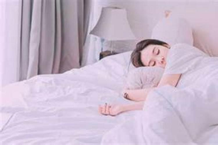 梦见踩茅坑里的预兆