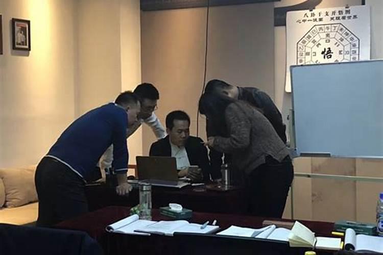 紧急求助!潍坊哪里能找到看事算命准的大师？具体地址在哪里？