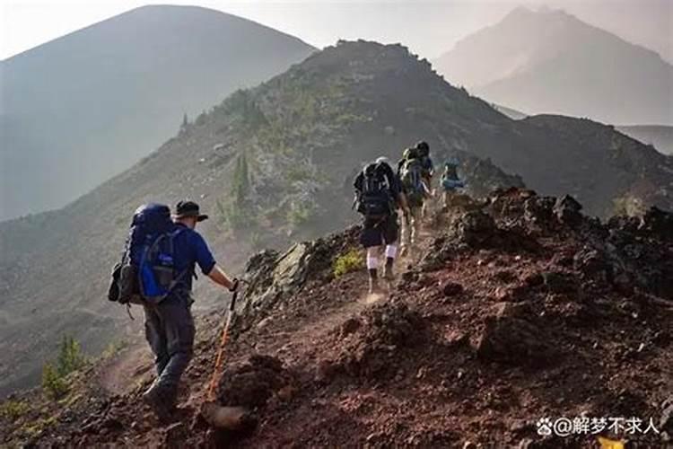 梦见山塌了是什么意思