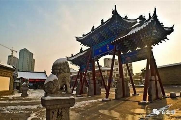 河南省南阳市农历十月初一这天可以在家里上香不？