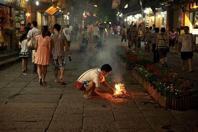 梦见自己把屎尿拉了褥子上了