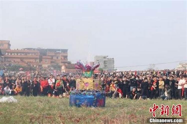 梦见自己死去的母亲是什么意思