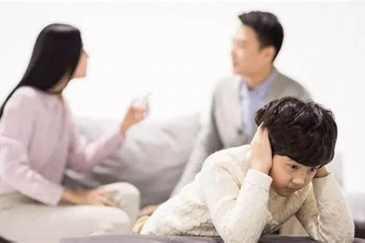 睡觉的时候梦见牛下崽子了 梦见牛下崽是什么意思