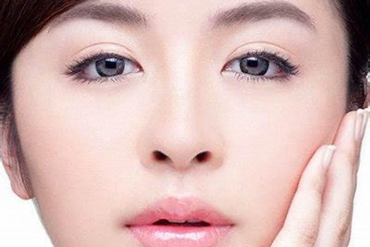 感情不顺的女人面相 鼻梁塌陷感情断断续续？