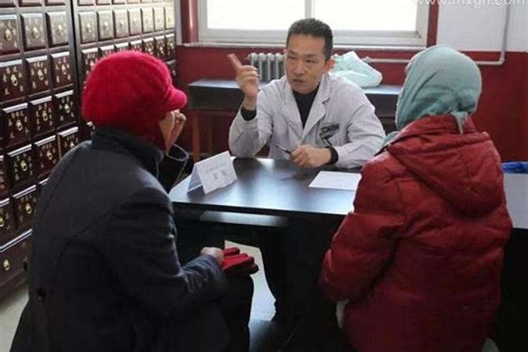 梦见去看病是什么兆头？